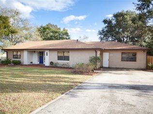 105 E Oak St, Howey In The Hills, FL 34737