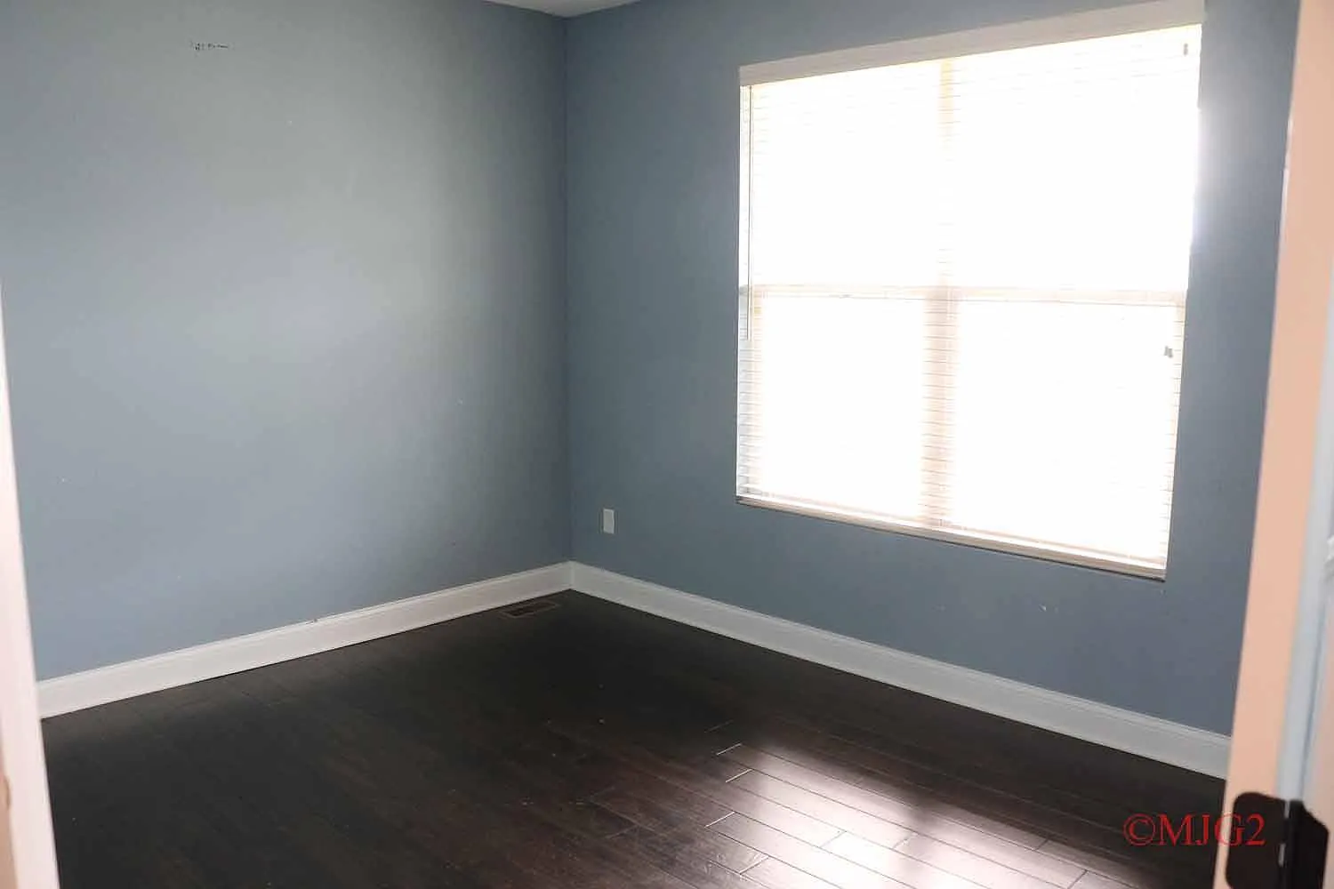4 bed, 2.5 bath, 2471 sqft, $3,550 — Photo 4