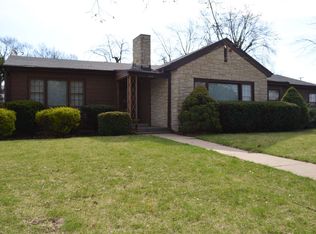 1218 J St, Fairbury, NE 68352