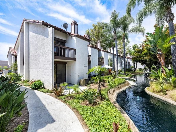 319 Molokai Dr, Placentia, CA 92870