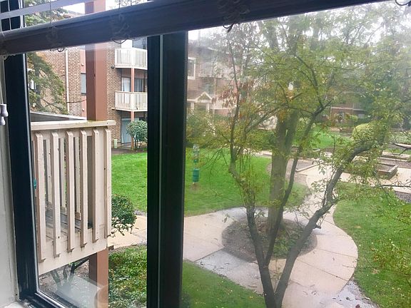 4th image of 1730 22nd St APT G