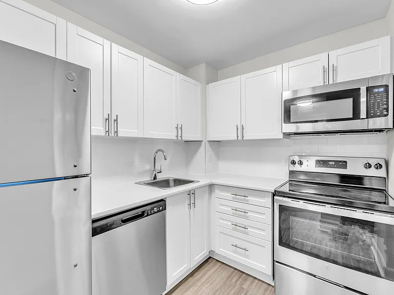 480 Canatara Ct — Photo 15
