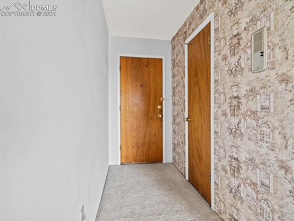 3rd image of 777 Saturn Dr Unit 200
