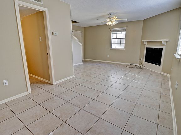 4th image of 725 Heavens Dr APT 5