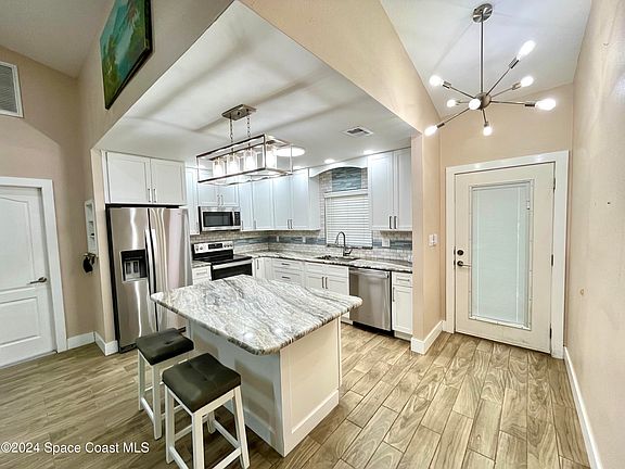 2nd image of 3402 Kumquat Dr