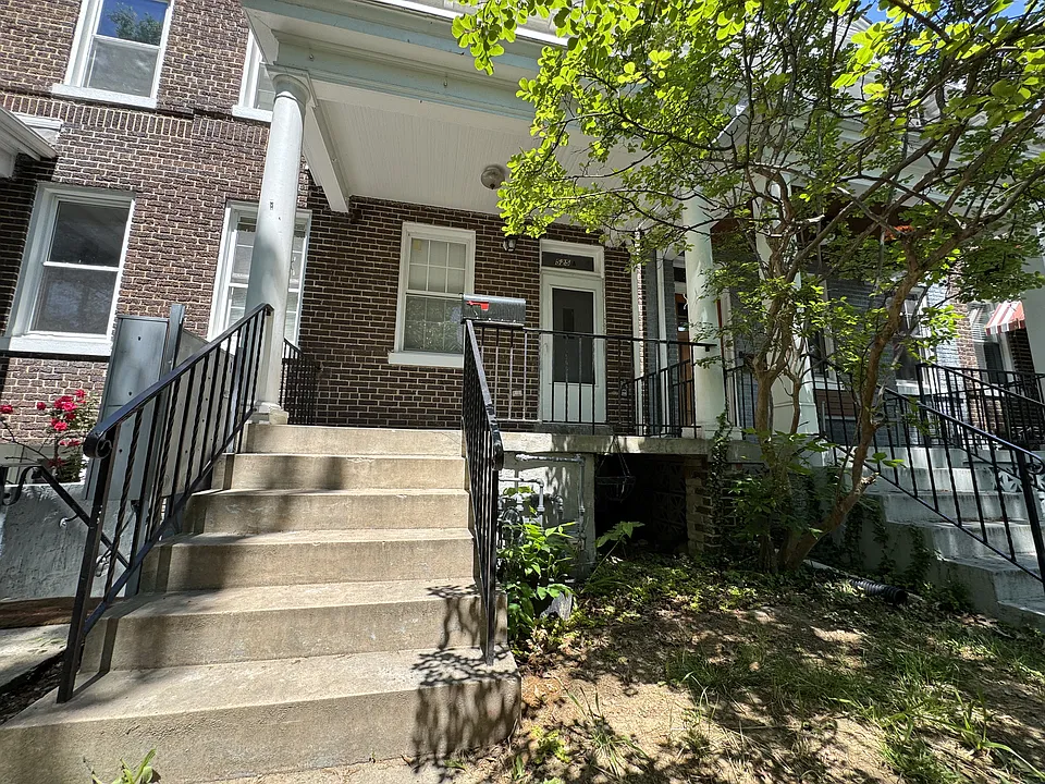 525 Shepherd St NW #A