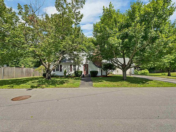 4th image of 51 Platts Avenue