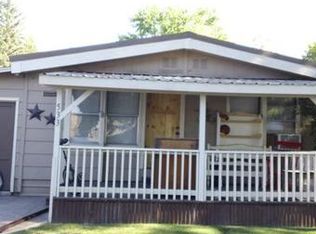 533 Van Buren St, Athena, OR 97813