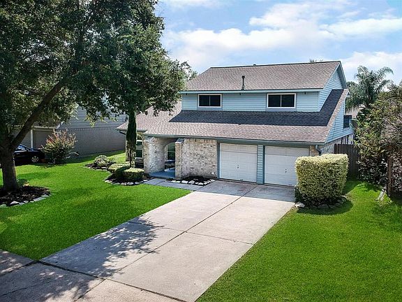 2nd image of 12123 Monticeto Ln