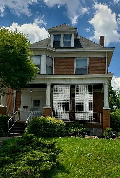 1st image of 16 E Forest Ave