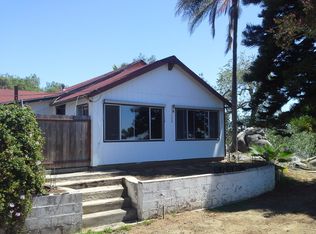 1063 Phillips St, Vista, CA 92083
