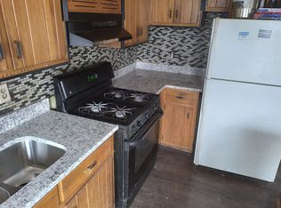 869 Brandy Oaks Ln, Stone Mountain, GA 30088