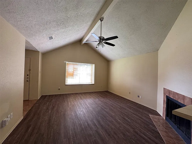 10014 Sand Pass Ln — Photo 5