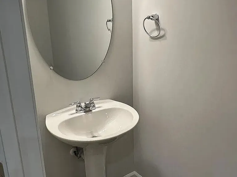 2232 Kasota Ln — Photo 30