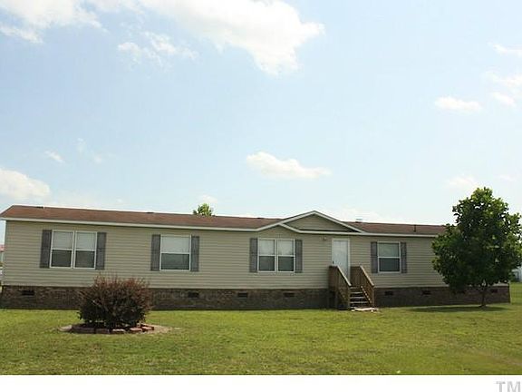 2nd image of 104 Sweetwater Ct