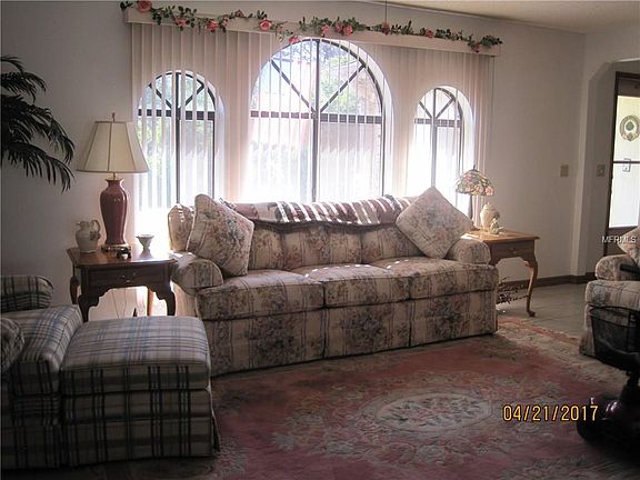 4th image of 1355 Tartan Ave