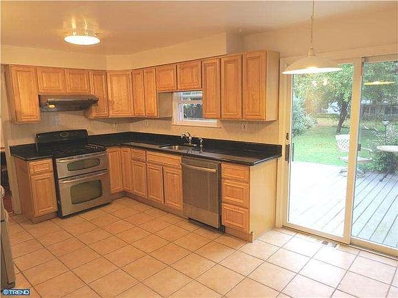 4th image of 4301 Marianne Dr