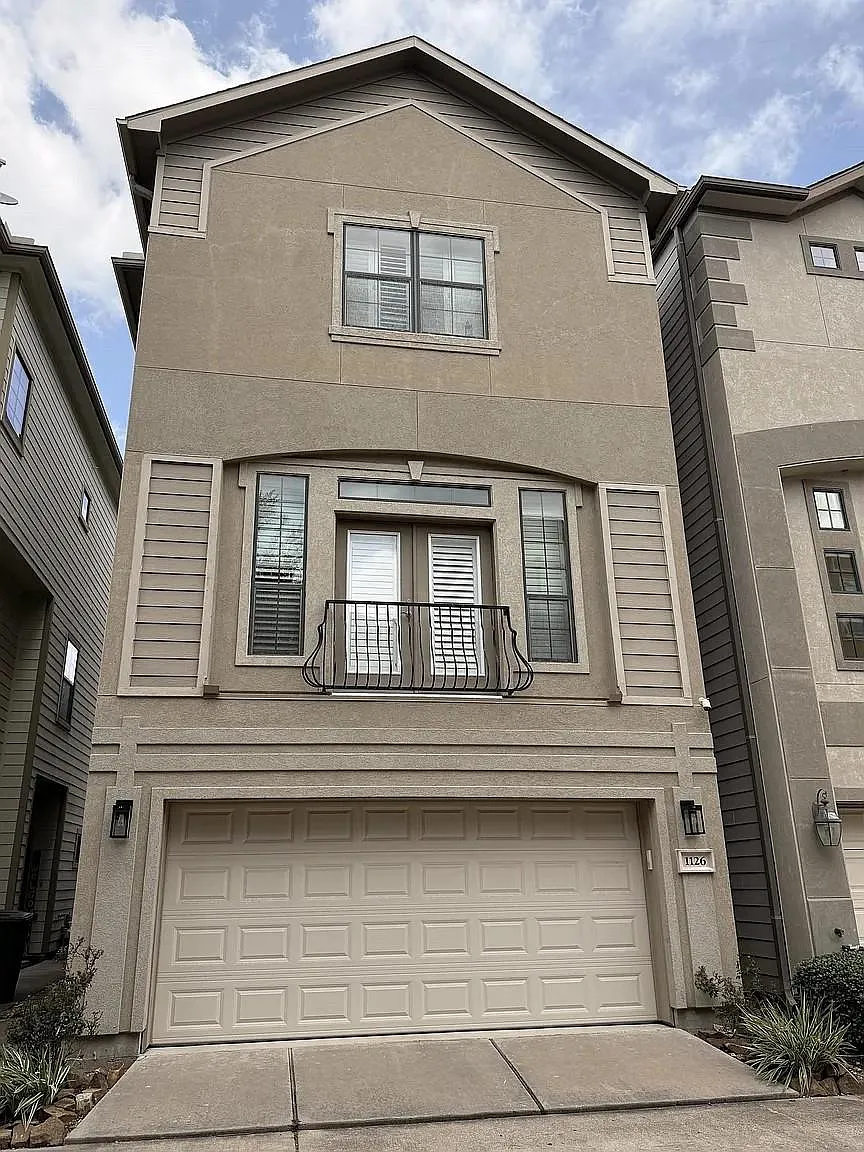 3 bed, 3.5 bath, 2108 sqft, $3,100 — Photo 1