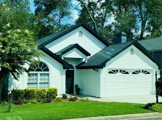 215 Cambridge Dr, Athens, GA 30606