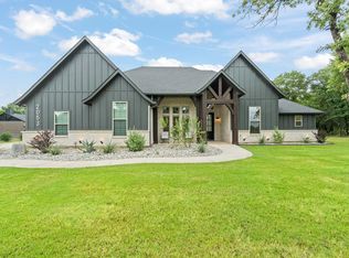 2053 Glenhollow Dr, Weatherford, TX 76088