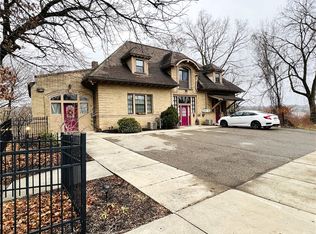 304 Rhodes Pl, New Castle, PA 16101