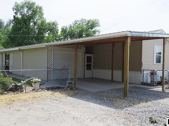 2nd image of 1425 Wyoma St