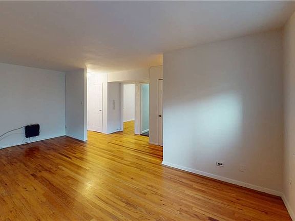 3rd image of 3410 94th St APT 3A