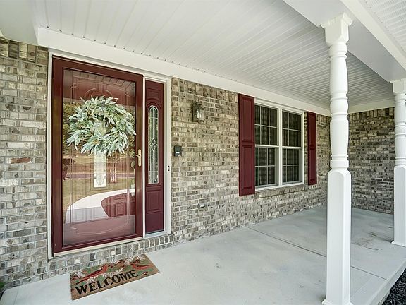 5th image of 5183 Tracy Ln
