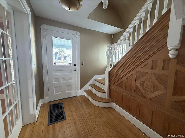 184 Highland Ave — Photo 17