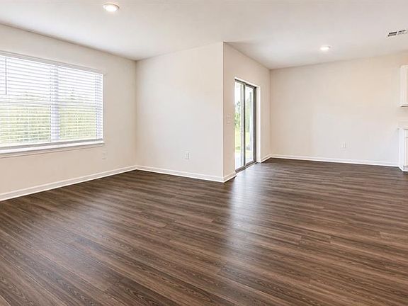 3rd image of 3114 Viceroy Ct