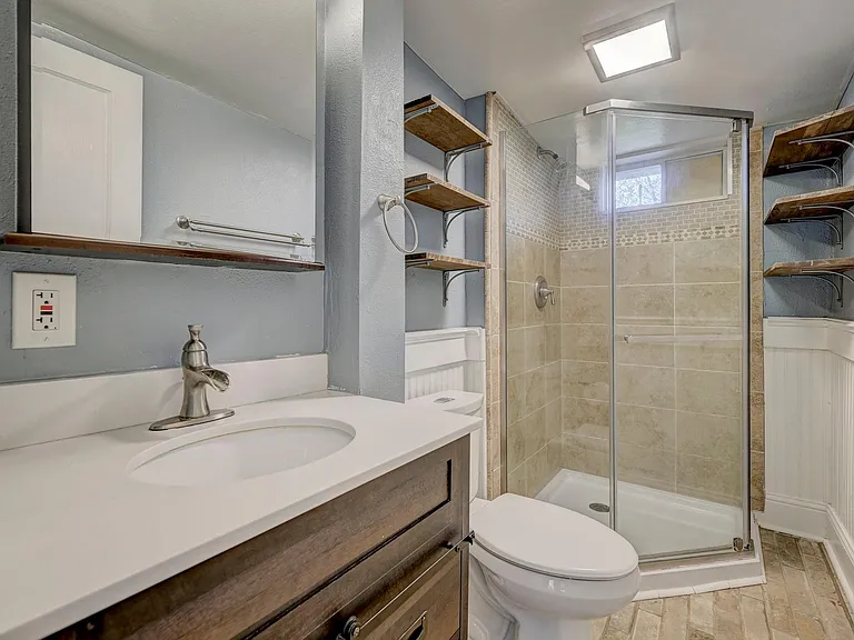 235 E Cornell Ave — Photo 11
