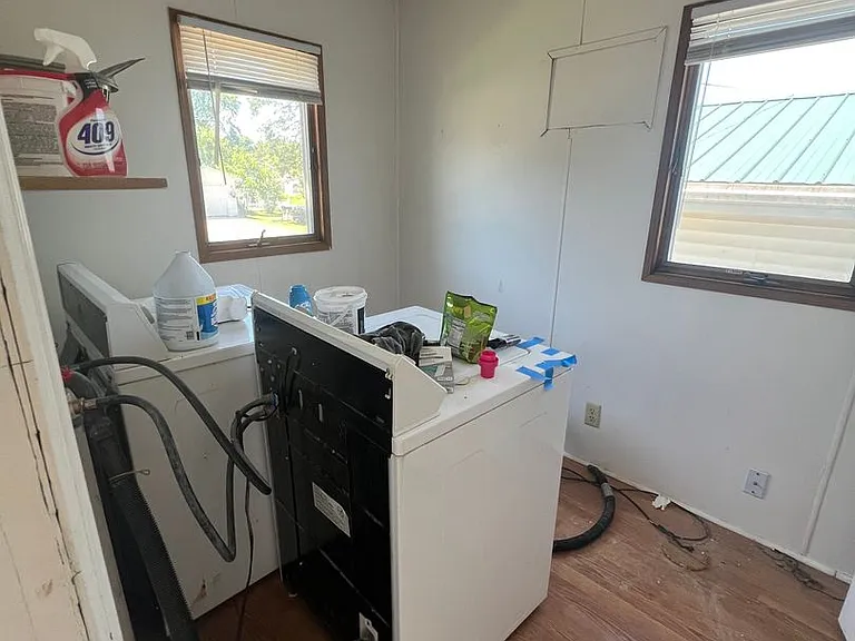 412 S Peach Ave — Photo 11