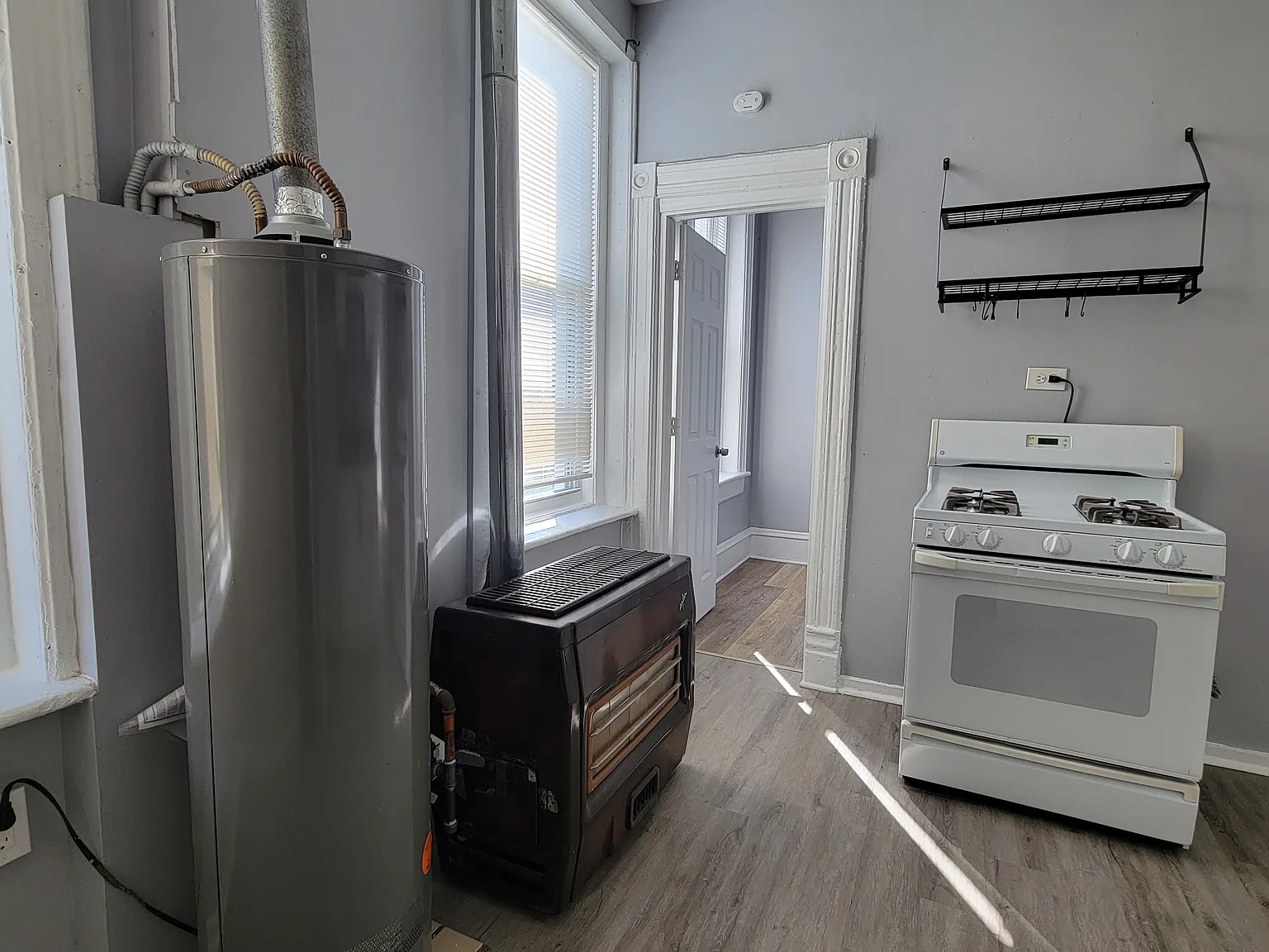 1 bed, 600 sqft, $1,300 — Photo 4