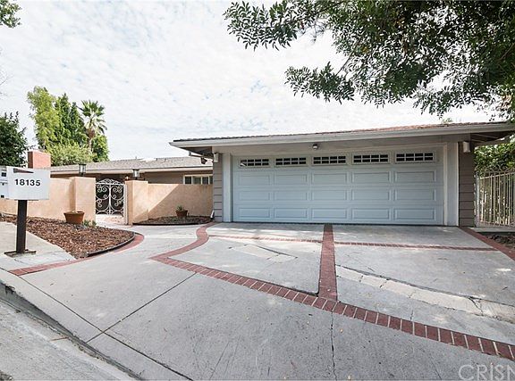 3rd image of 18135 Karen Dr