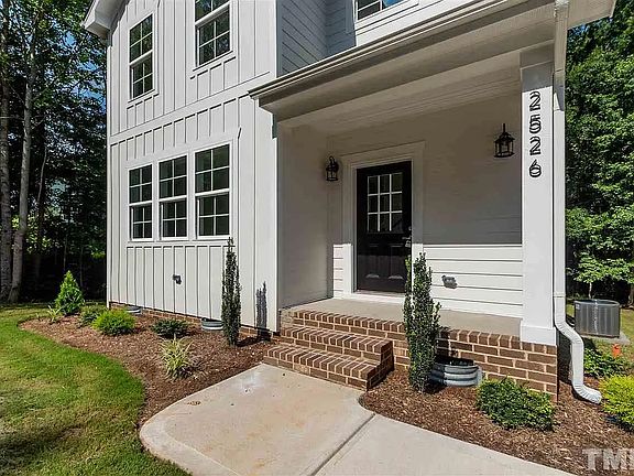 4th image of 2526 Sumter Dr