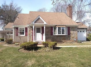 3351 Maplewood Dr N, Wantagh, NY 11793