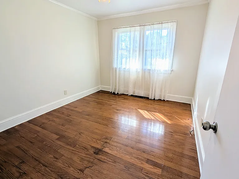 2614 Tryon Dr — Photo 8