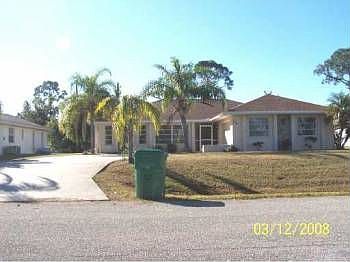 1st image of 807 Dolphin Ave
