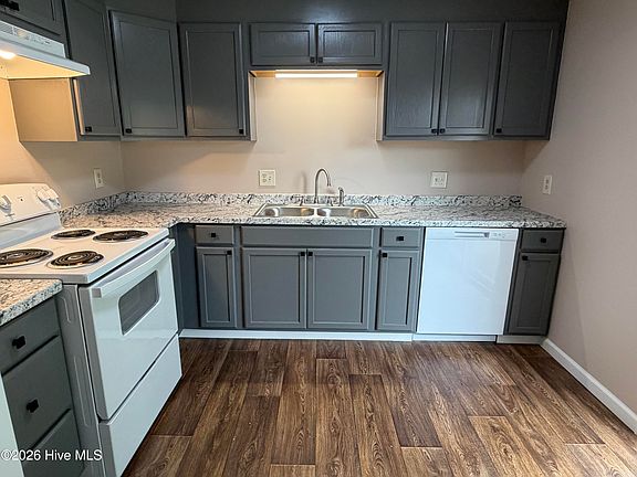 5th image of 102 Fletcher Place