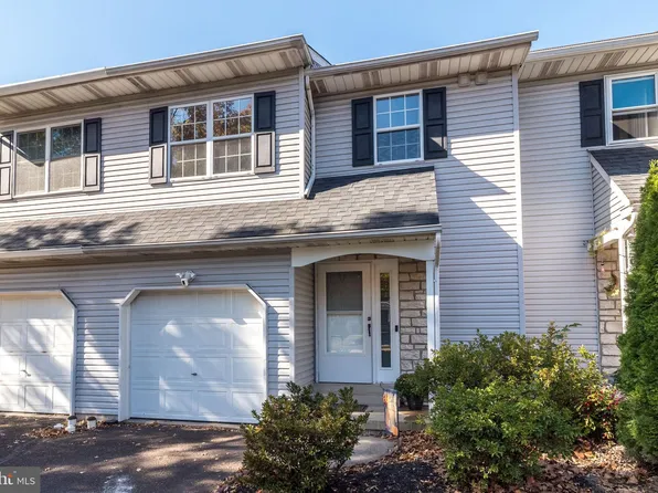 36 Deer Run Rd, Perkasie, PA 18944