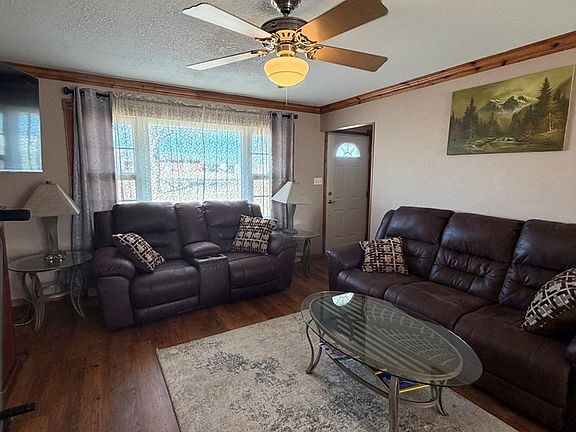 2nd image of 1406 Briggs Dr