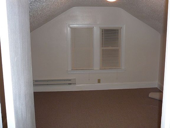 Finished attic-4th bedroom