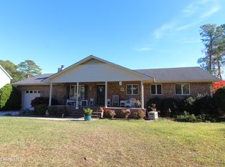 2532 E Forest Dr, Newport, NC 28570