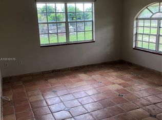 20051 SW 186th St, Miami, FL 33187