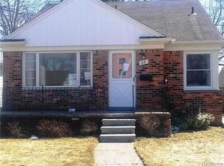 88 Mohawk Rd, Pontiac, MI 48341