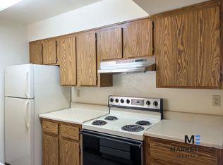 2020 N Winterhaven APT 215, Mesa, AZ 85213