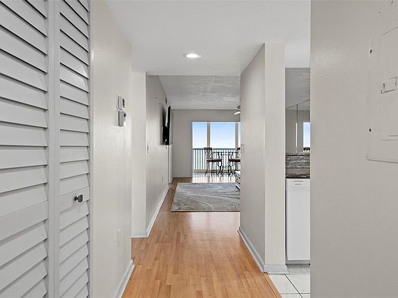 5th image of 8251 BRENT STREET #936