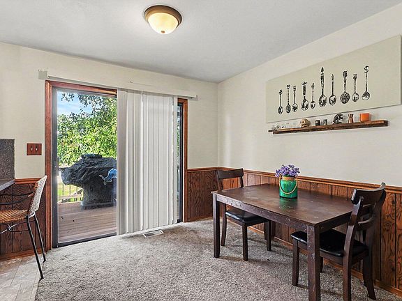 5th image of 2831 Lee St SW