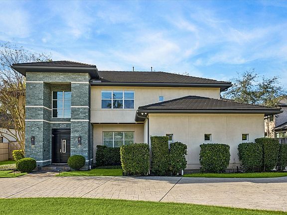 2nd image of 243 Piney Point Rd