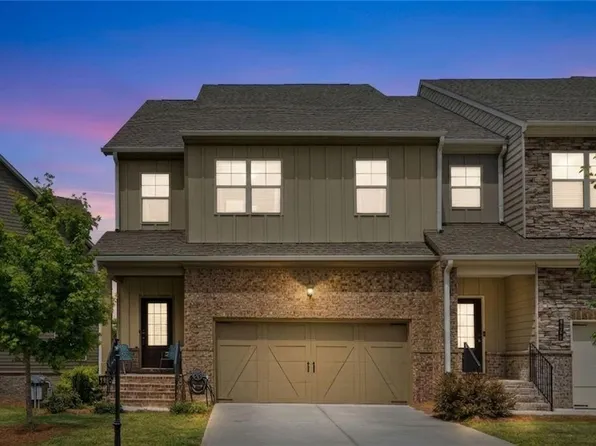 2095 Manor Pointe Dr, Cumming, GA 30041